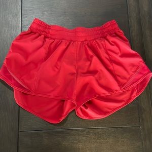 Lululemon Hotty Hot Short
